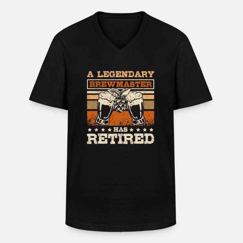 A legendary brewmaster has retired - Männer-T-Shirt mit V-Ausschnitt - Schwarz