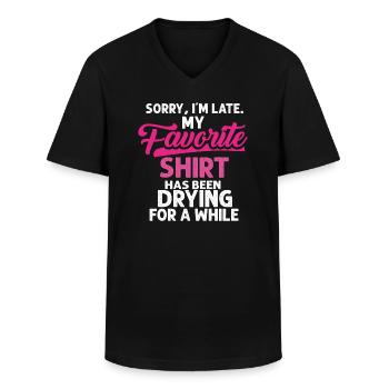 Sorry Im Late Housewife Cleaning Men Women Funny - Men's V-Neck T-Shirt - black - Front - AI Model Male 178 dark (178cm)