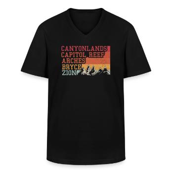 Explorez les montagnes des parcs nationaux de l’Utah - T-shirt col V Homme - noir - Devant - AI Model Male 178 dark (178cm)