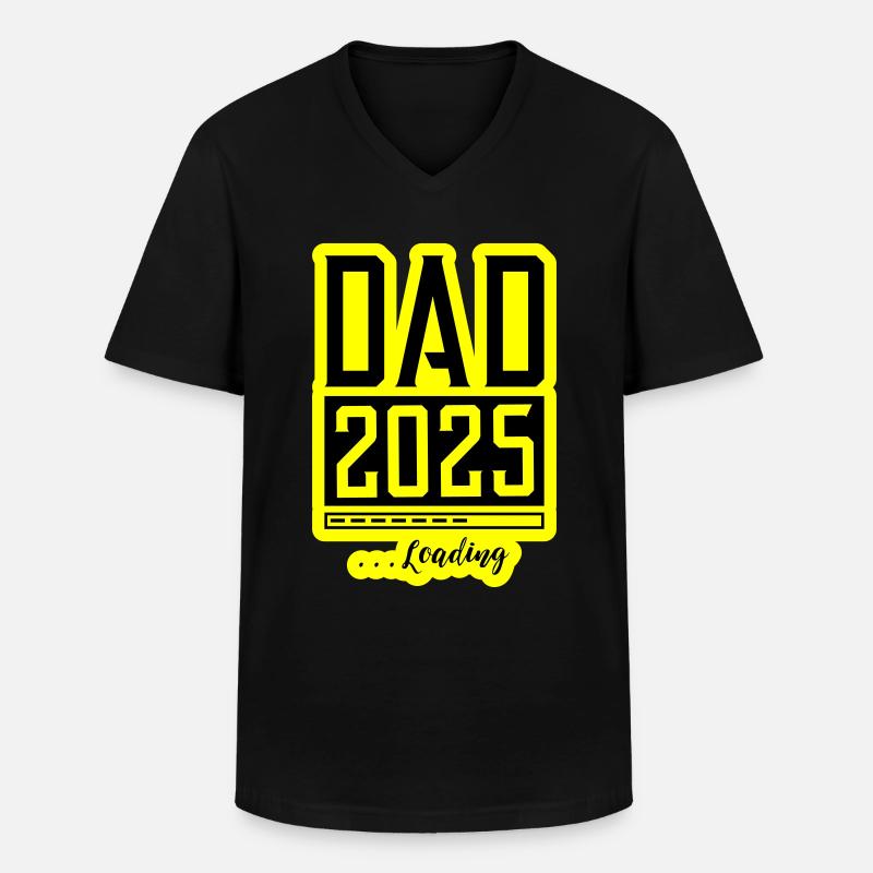 Dad 2025 Loading Papa - Männer-T-Shirt mit V-Ausschnitt - Schwarz