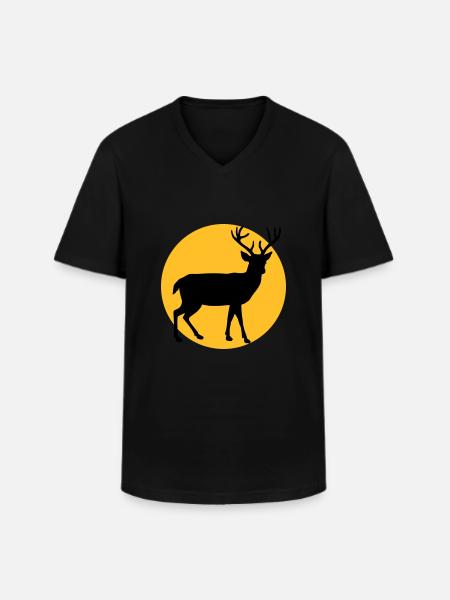 Deer with moon and sunset - Men's V-Neck T-Shirt - black