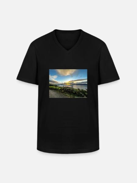 An Irish Sunset - Men's V-Neck T-Shirt - black