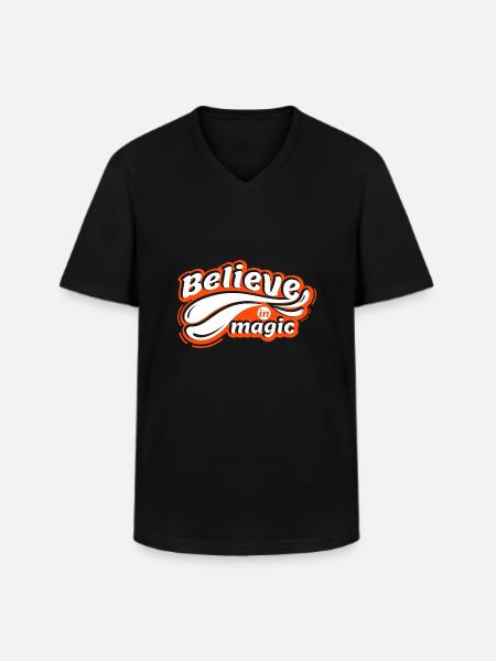 Believe in magic - Men's V-Neck T-Shirt - black