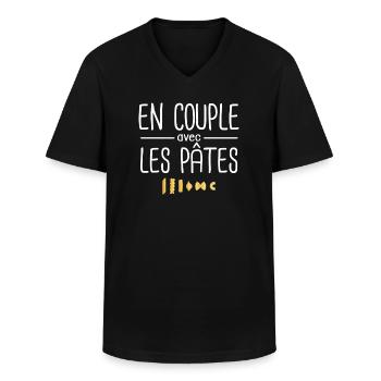 En couple avec les pâtes humour - T-shirt col V Homme - noir - Devant - AI Model Male 178 dark (178cm)