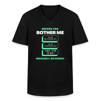 Before You Bother Me Funny Tech Support Checklist - Men's V-Neck T-Shirt - black - Front - AI Model Male 178 dark (178cm)
