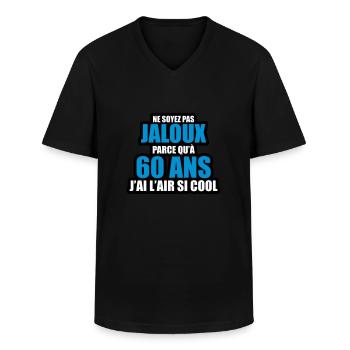 ne soyez pas jaloux parce qu'à 60 ans j'ai l'air - T-shirt col V Homme - noir - Devant - AI Model Male 178 dark (178cm)
