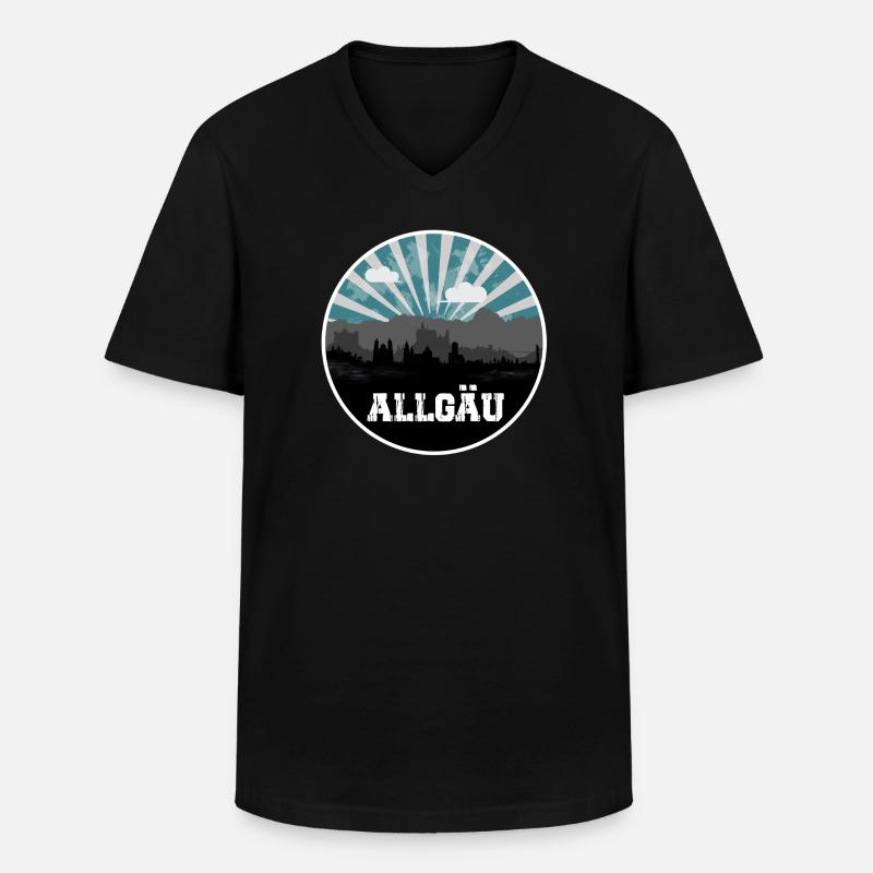 Allgäu Blue Hour Skyline - Männer-T-Shirt mit V-Ausschnitt - Schwarz