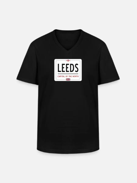Leeds town sign - Men's V-Neck T-Shirt - black