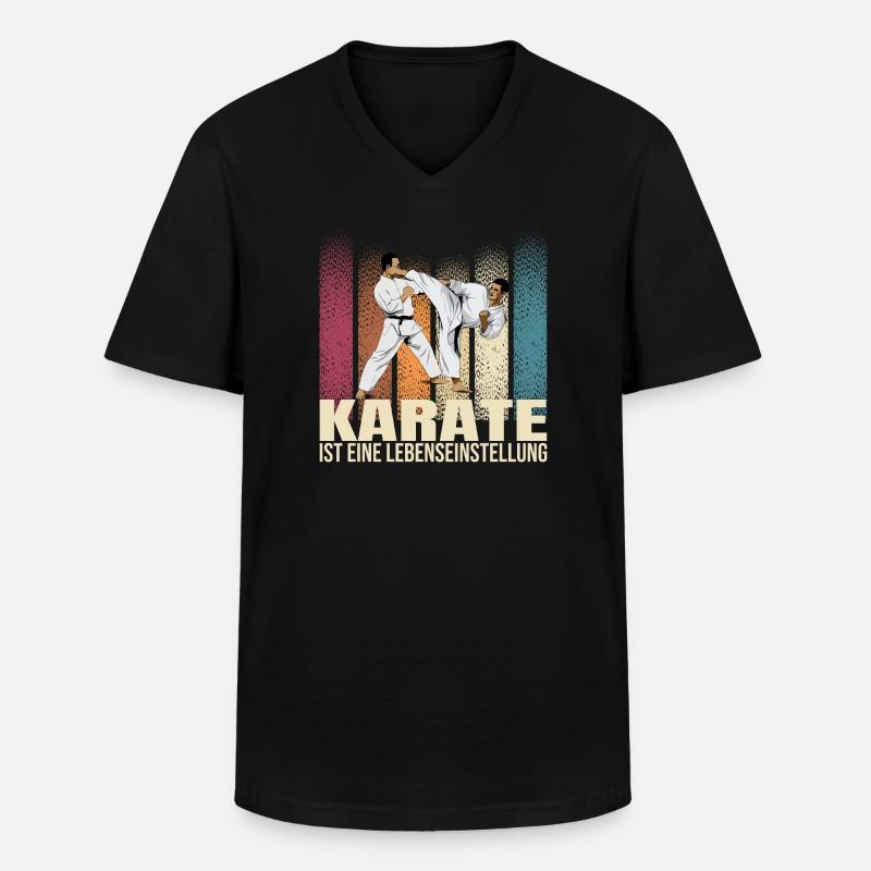 Karate ist eine Lebenseinstellung - Männer-T-Shirt mit V-Ausschnitt - Schwarz