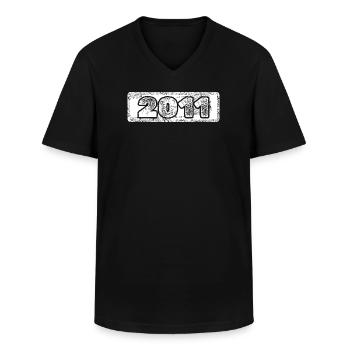 Vintage 2011 Police dessinée à la main - T-shirt col V Homme - noir - Devant - AI Model Male 178 dark (178cm)