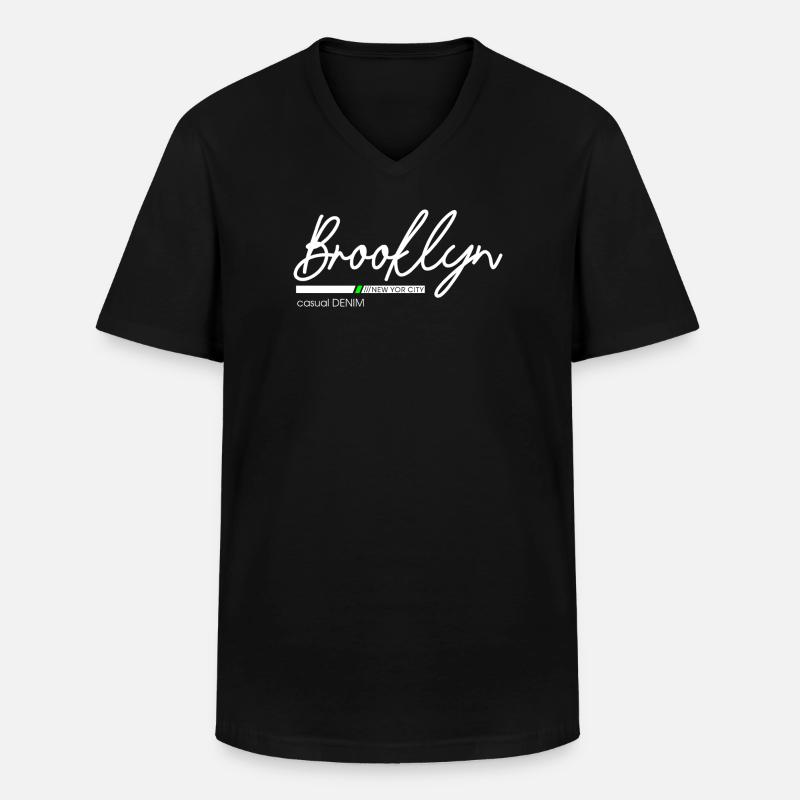 Stadtbild mit Neonlichtern und Bergblick - Männer-T-Shirt mit V-Ausschnitt - Schwarz