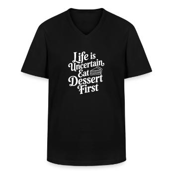 La vie est incertaine Mange d’abord le dessert - T-shirt col V Homme - noir - Devant - AI Model Male 178 dark (178cm)