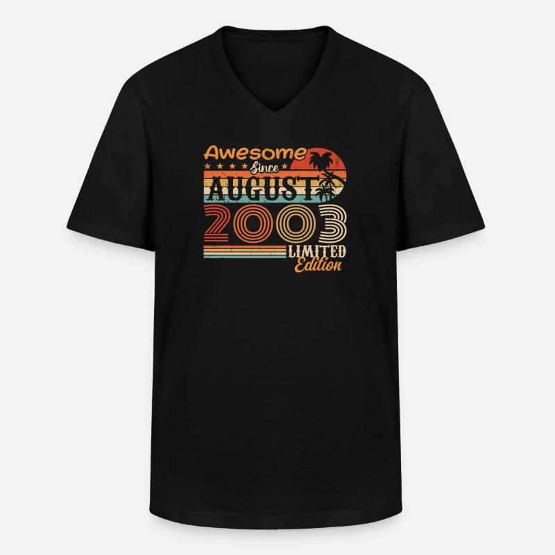 2003 August Geschenkidee August 2003 - Männer-T-Shirt mit V-Ausschnitt - Schwarz