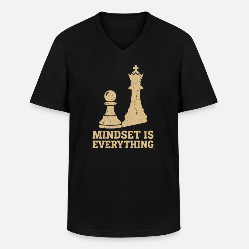 Mindset Is Everything – Chess Strategy Design - Männer-T-Shirt mit V-Ausschnitt - Schwarz