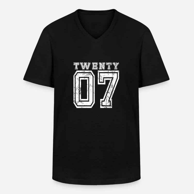 Twenty 2007 - Männer-T-Shirt mit V-Ausschnitt - Schwarz