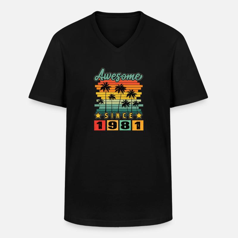Awesome Since 1981 - Männer-T-Shirt mit V-Ausschnitt - Schwarz