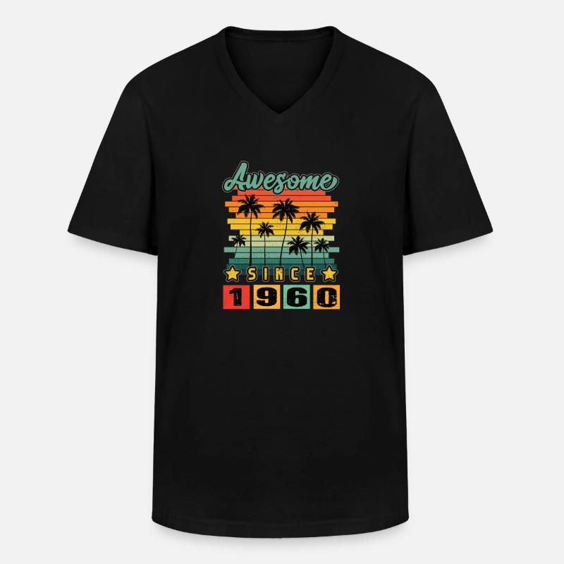 Awesome Since 1960 - Männer-T-Shirt mit V-Ausschnitt - Schwarz