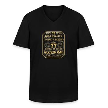 77 Geburtstag 77 Jahre Mann 77 jahre legende 77 - Männer-T-Shirt mit V-Ausschnitt - Schwarz - Vorne - AI Model Male 178 dark (178cm)