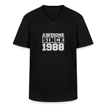 Awesome since 1988 - Männer-T-Shirt mit V-Ausschnitt - Schwarz - Vorne - AI Model Male 178 dark (178cm)