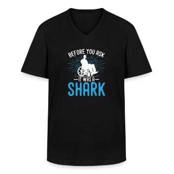 Lustige Querschnittslähmung Rollstuhl Querschnitts - Männer-T-Shirt mit V-Ausschnitt - Schwarz - Vorne - AI Model Male 178 dark (178cm)