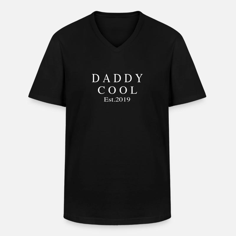 Daddy Cool est 2019 - Männer-T-Shirt mit V-Ausschnitt - Schwarz