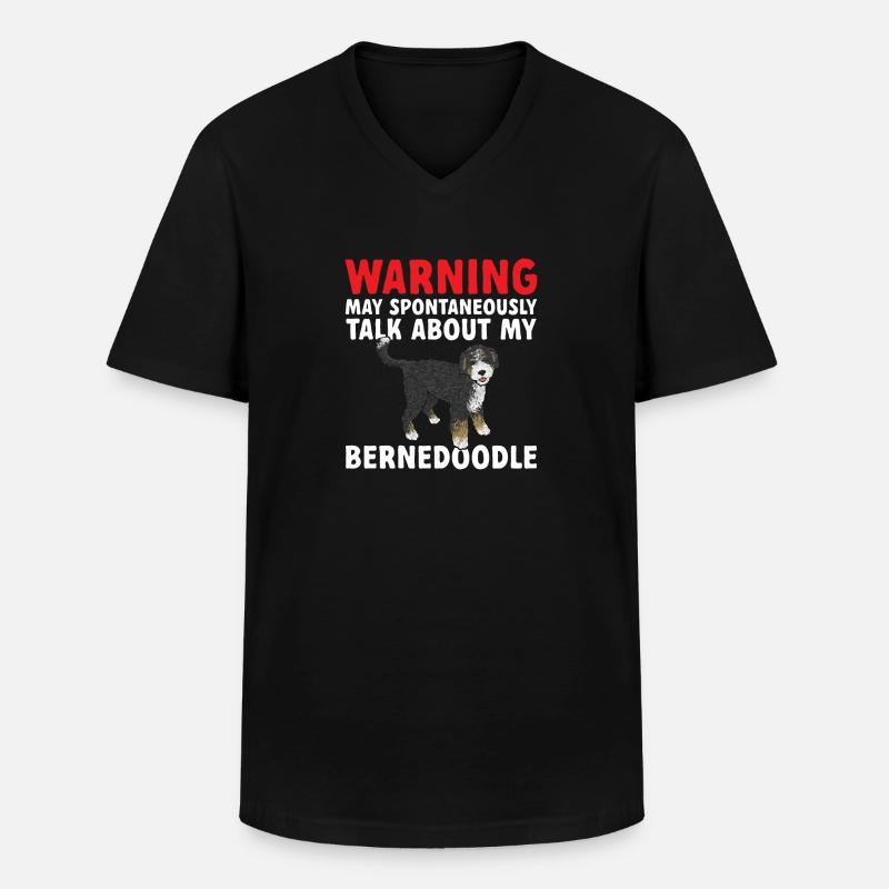 Bernedoodle Hund - Männer-T-Shirt mit V-Ausschnitt - Schwarz