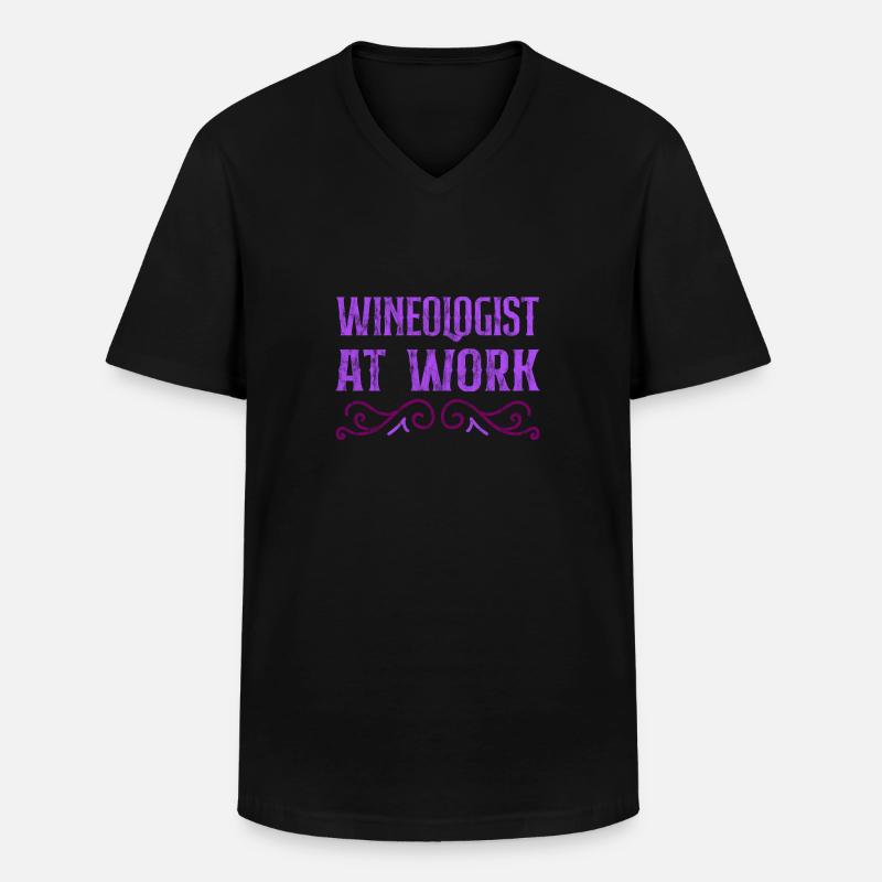 Wineologist At Work 3 - Männer-T-Shirt mit V-Ausschnitt - Schwarz