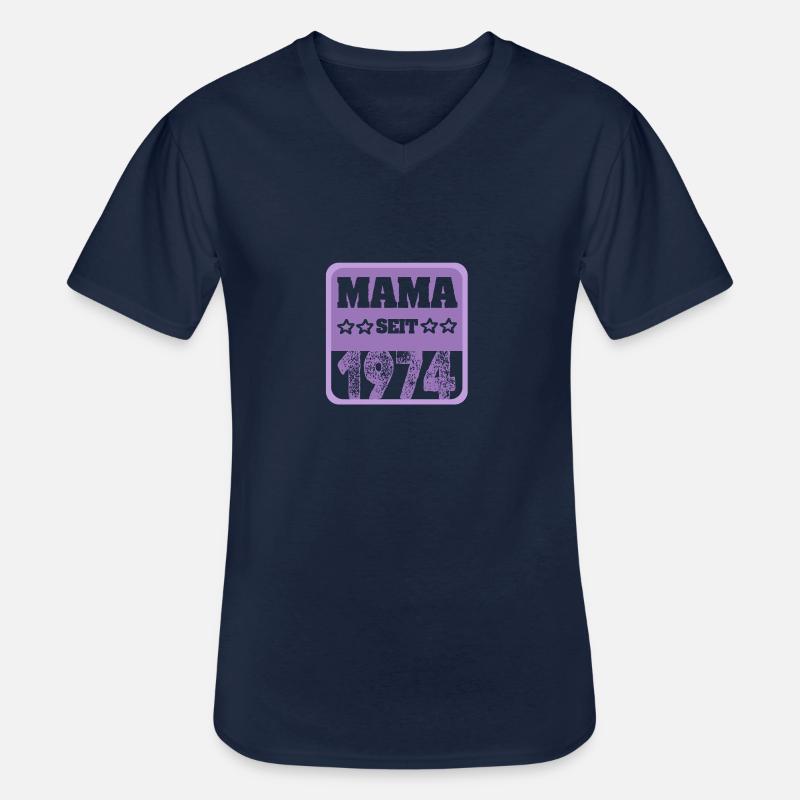 Mama 1974 - Männer-T-Shirt mit V-Ausschnitt - Navy