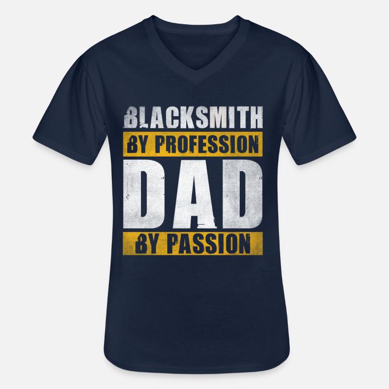Dad By Passion Profession Blacksmith - Männer-T-Shirt mit V-Ausschnitt - Navy
