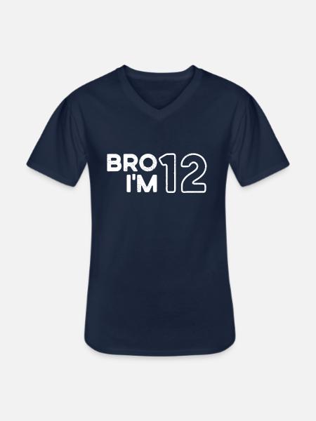 Bro Ik ben 12, 12 jaar oud, 12e verjaardag - Klassiek mannen T-shirt met V-hals - navy