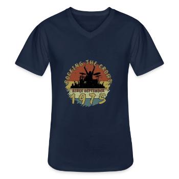 50. Geburtstag Rocking the crowd DRM 09/1975 - Männer-T-Shirt mit V-Ausschnitt - Navy - Vorne - AI Model Male 178 dark (178cm)