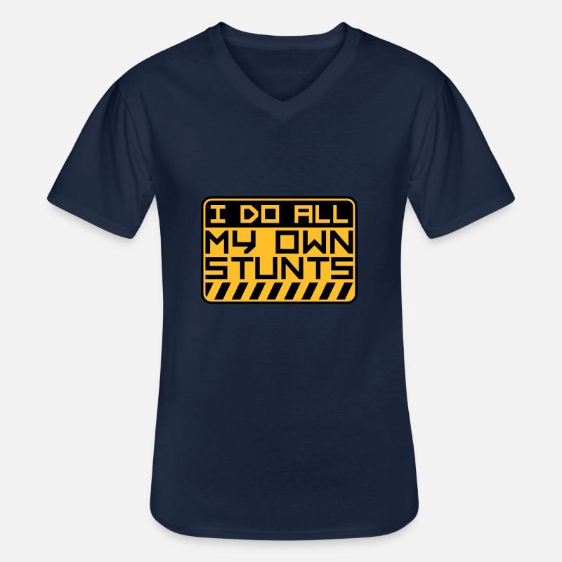 all my own stunts - Männer-T-Shirt mit V-Ausschnitt - Navy