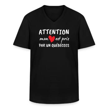 attention mon coeur est pris par un quebecois - T-shirt col V Homme - noir - Devant - AI Model Male 178 dark (178cm)