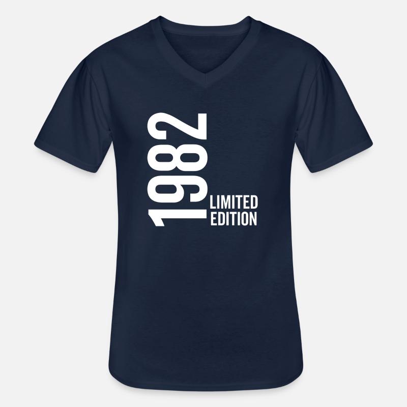 1982 Limited Edition - Männer-T-Shirt mit V-Ausschnitt - Navy