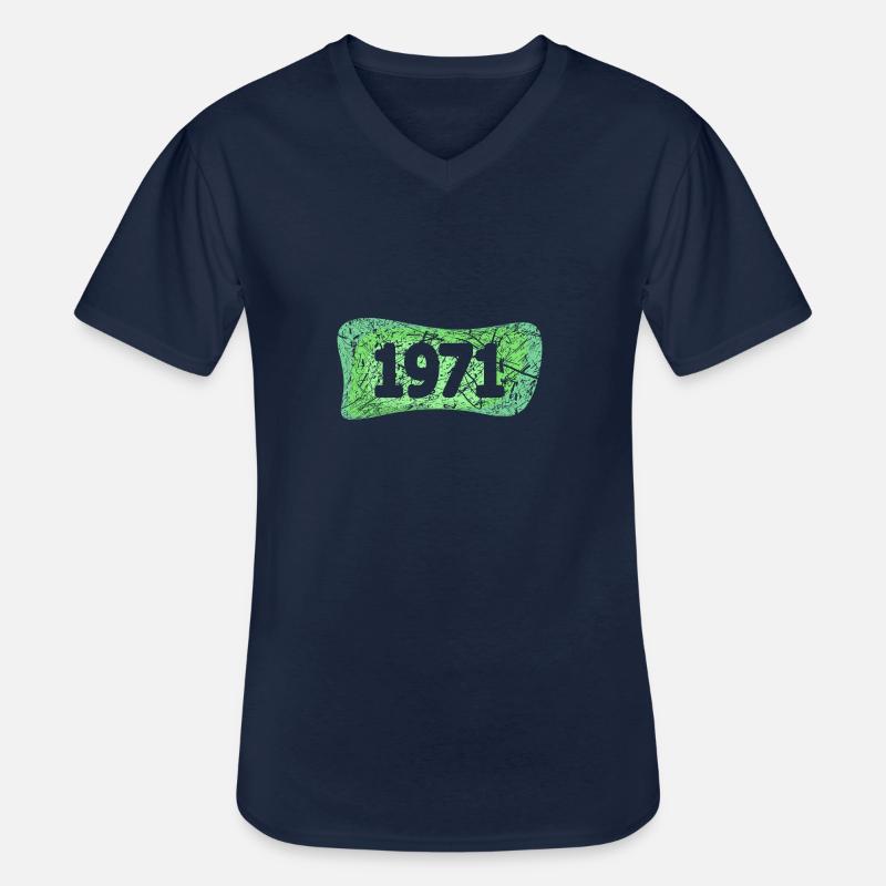 Scratch 1971 - Men's V-Neck T-Shirt - navy