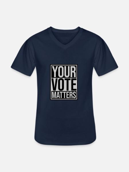 your vote matters quote - Men's V-Neck T-Shirt - navy