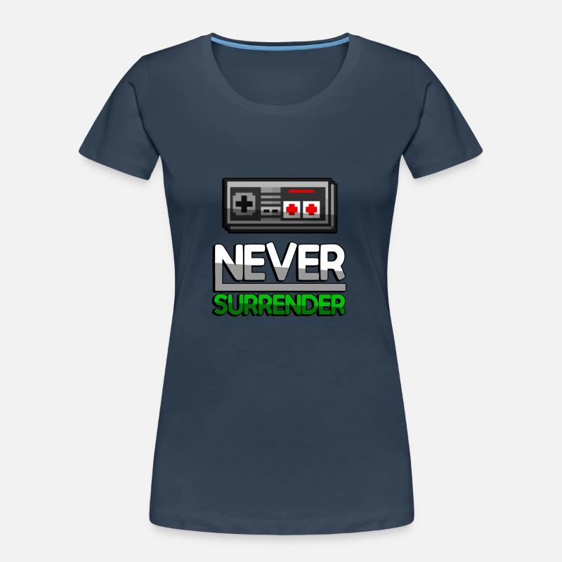 NEVER SURRENDER (Green) + NES Controller - Gaming Women's Premium Organic T-Shirt