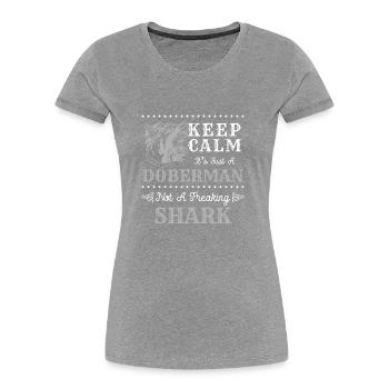 Dobermann Hunderasse Diensthund Hundetraining - Frauen Premium Bio T-Shirt -  - Vorne - Mia (176cm)
