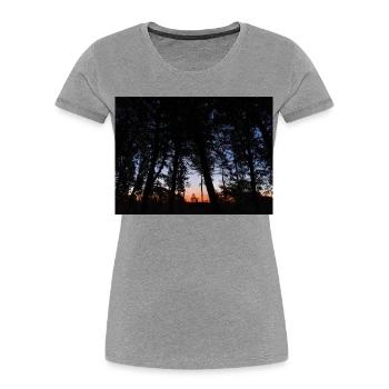 Silhouette of Trees bei Sonnenuntergang - Frauen Premium Bio T-Shirt - Grau meliert - Vorne - Mia (176cm)