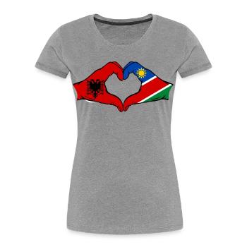Albanie Namibie Drapeau Mains Coeur Forme - T-shirt bio Premium Femme - gris chiné - Devant - Mia (176cm)