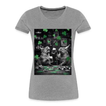 St Patrick Capybara Toast in the Pub - Women's Premium Organic T-Shirt - heather grey - Front - Mia (176cm)