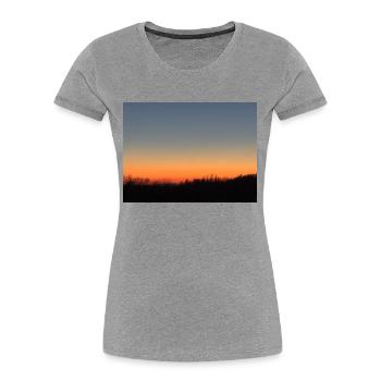 IMG 5264 - Frauen Premium Bio T-Shirt - Grau meliert - Vorne - Mia (176cm)