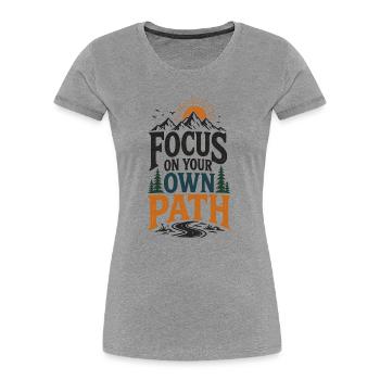 Concentre ton propre chemin - T-shirt bio Premium Femme - gris chiné - Devant - Mia (176cm)