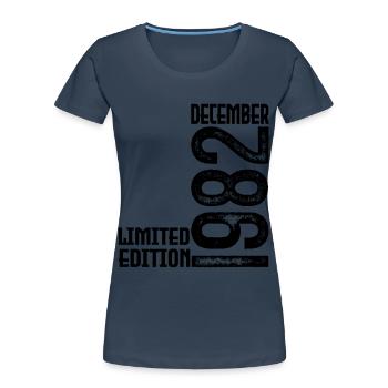 Geburtstagsgeschenk Dezember 1982. Dezember 1982. - Frauen Premium Bio T-Shirt - Navy - Vorne - Mia (176cm)