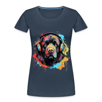 Chien Terre-Neuve avec des écouteurs éclaboussures de peinture - T-shirt bio Premium Femme - bleu marine - Devant - Mia (176cm)