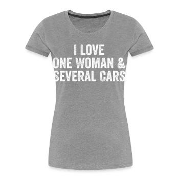 Une Femme et Plusieurs Voitures : Humour Auto - T-shirt bio Premium Femme - bleu marine - Devant - Mia (176cm)