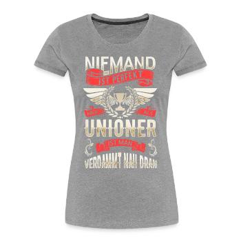 Personne n’est parfait, mais les joueurs de l’Union sont proches - T-shirt bio Premium Femme - bleu marine - Devant - Mia (176cm)