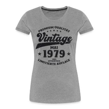 Millésime Mai 1979 Cru 1979 Anniversaire 1979 - T-shirt bio Premium Femme - bleu marine - Devant - Mia (176cm)