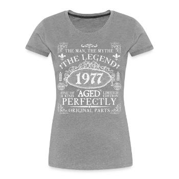 1977 Legend | Vintage Aged Perfectly 1977 - Frauen Premium Bio T-Shirt - Navy - Vorne - Mia (176cm)