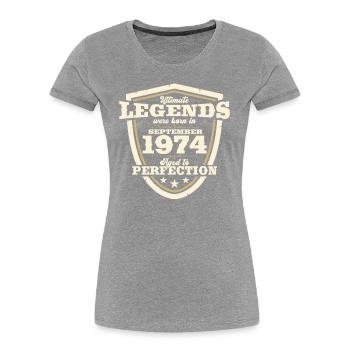 49ème Anniversaire Millésime Septembre Millésime 1974 - T-shirt bio Premium Femme - bleu marine - Devant - Mia (176cm)